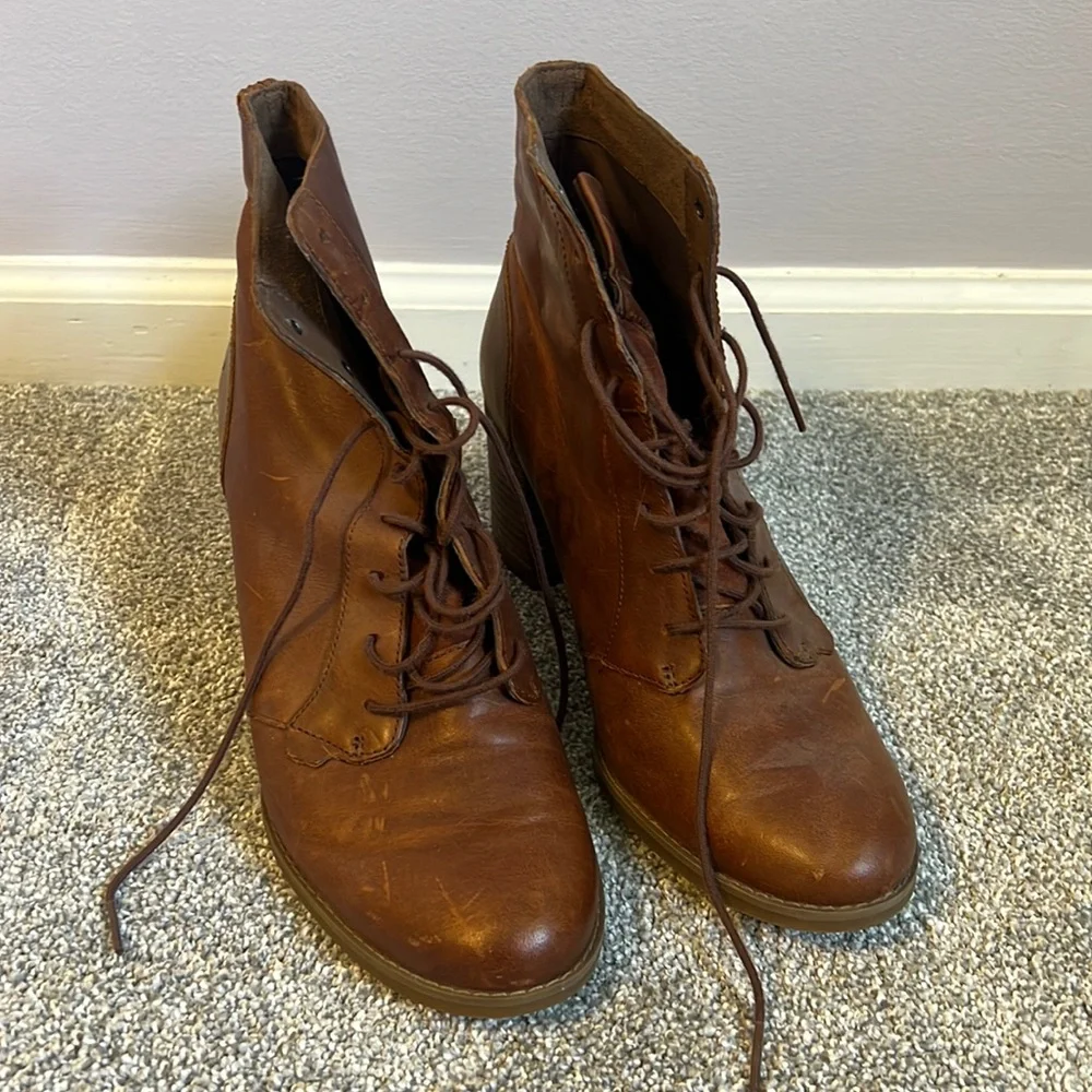 Timberland Booties - Picture 1 of 5